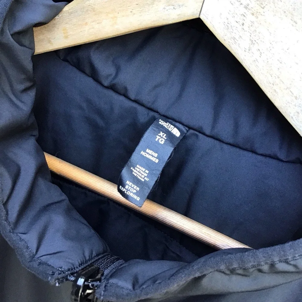 The North Face Men's XL Black Insulated Reversible Full Zip Vest